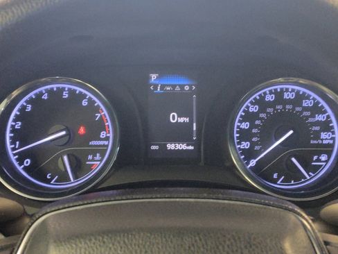 Used 2019 Toyota Camry LE image 23
