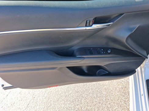 Used 2024 Toyota Camry SE w/ Cold Weather Package image 19