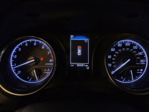 Used 2020 Toyota Camry LE FWD image 23