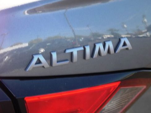 New 2025 Nissan Altima 2.5 SV w/ SV Premium Package image 11