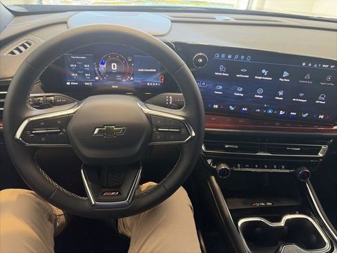 New 2026 Chevrolet Traverse Z71 w/ Driver Confidence Package AWD/4WD image 15