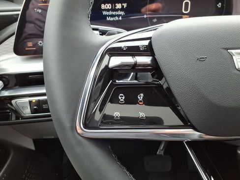 New 2026 Cadillac Lyriq Luxury AWD/4WD image 34