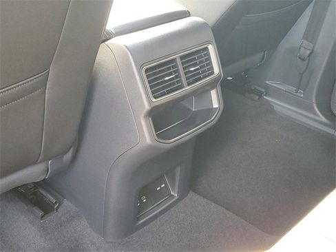 New 2026 Volkswagen Atlas Cross Sport SE image 11