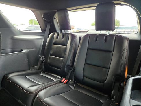 Used 2019 Ford Explorer Sport w/ Equipment Group 401A AWD/4WD image 15