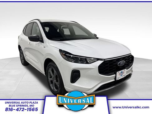 Used 2023 Ford Escape ST-Line AWD/4WD image 1