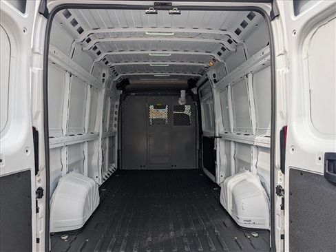 Used 2023 RAM ProMaster 2500 image 17