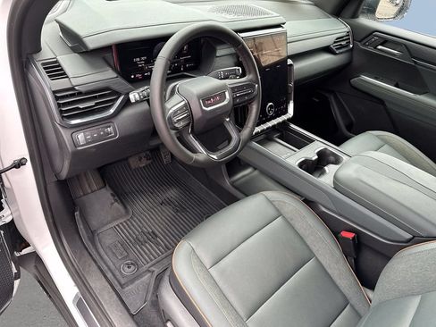 Used 2025 GMC Acadia AT4 w/ LPO, Floor Liner Package AWD/4WD image 12
