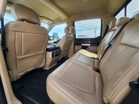 Used 2021 Ford F250 Lariat w/ Lariat Value Package image 16