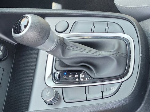 Used 2023 Hyundai Kona SEL FWD image 15