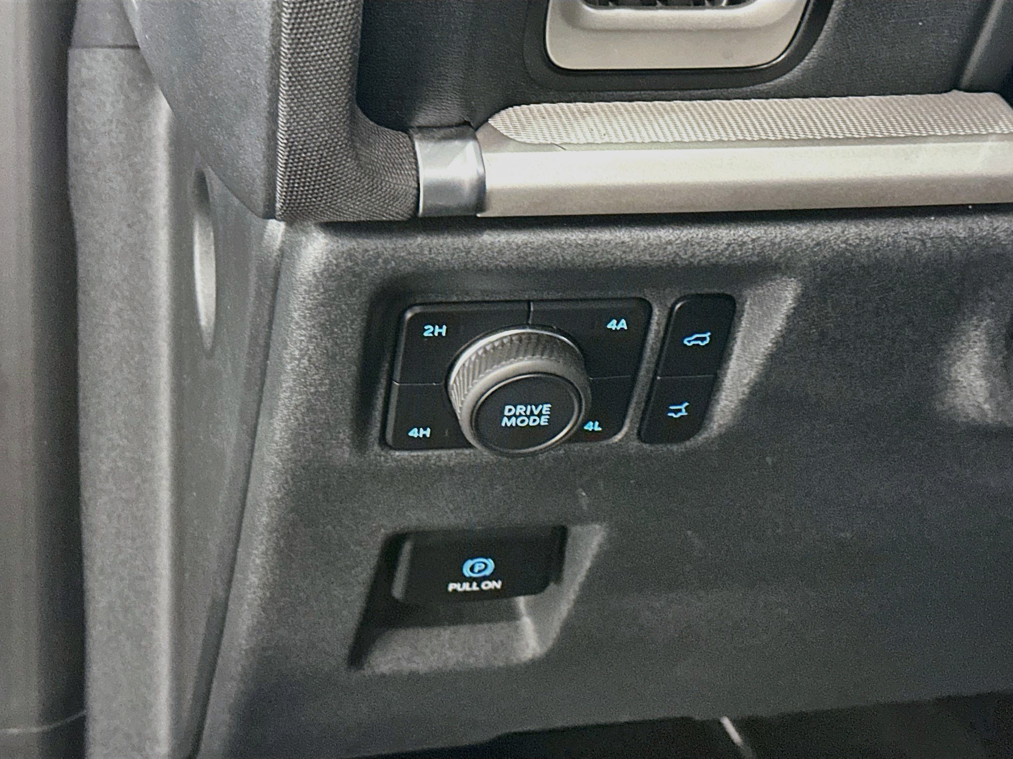 Used 2025 Ford Expedition Max Active AWD/4WD image 17