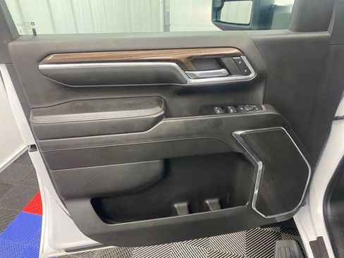 Used 2024 Chevrolet Silverado 2500 LT image 14