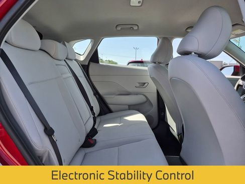 Used 2024 Hyundai Kona SE FWD image 28