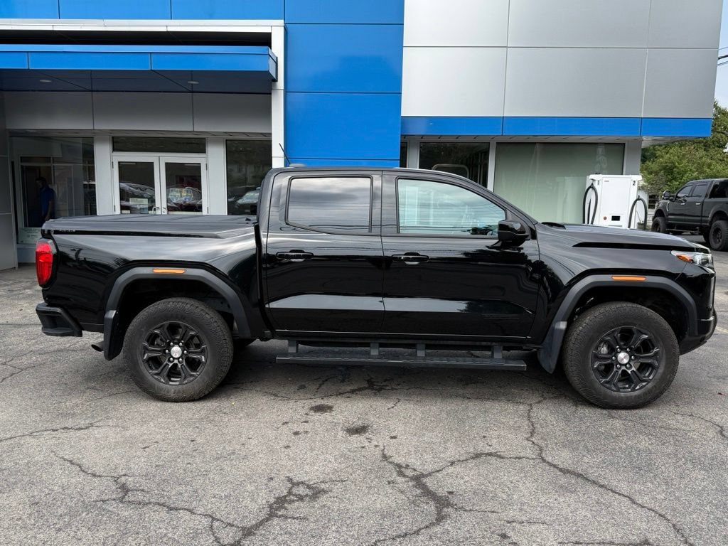Used 2024 GMC Canyon Elevation w/ Convenience Package AWD/4WD image 4