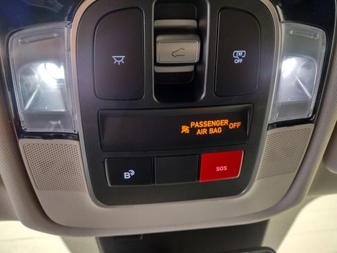 Certified 2025 Hyundai Tucson SEL AWD/4WD image 32