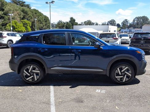 New 2026 Nissan Kicks SV FWD image 4