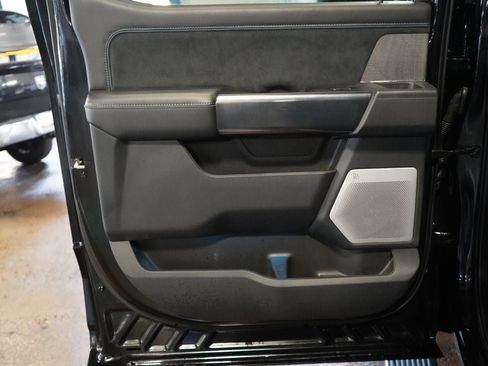 Certified 2025 Ford F250 Platinum AWD/4WD image 22