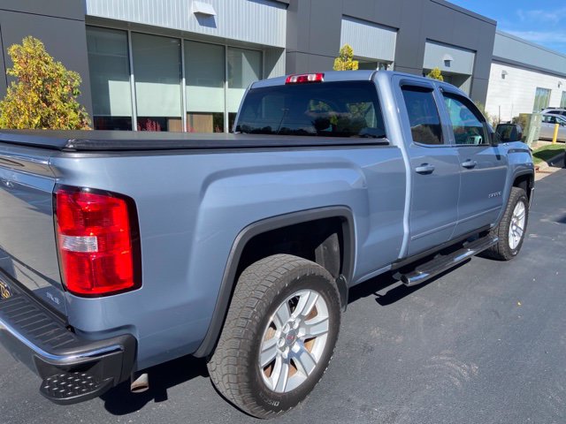 Used 2015 GMC Sierra 1500 SLE w/ SLE Value Package AWD/4WD image 4