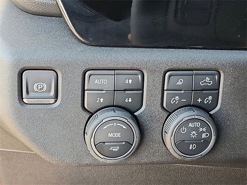 New 2026 Chevrolet Silverado 2500 LTZ w/ LTZ Plus Package image 17