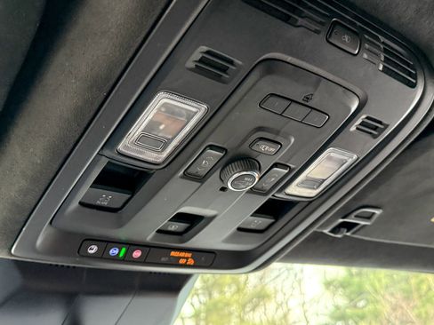 Certified 2023 Cadillac Escalade Sport Platinum image 31