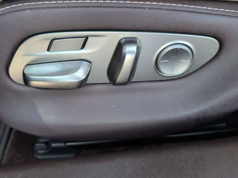 Certified 2020 Lexus LS 500 w/ Accessory Package (Z2) RWD image 7