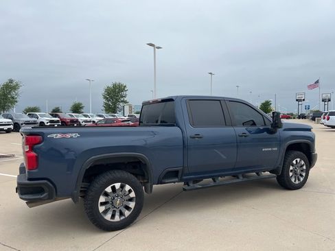 Used 2024 Chevrolet Silverado 2500 Custom w/ Custom Value Package AWD/4WD image 4