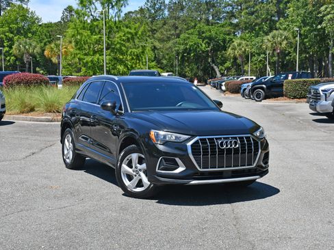 Used 2020 Audi Q3 2.0T Premium AWD/4WD image 6