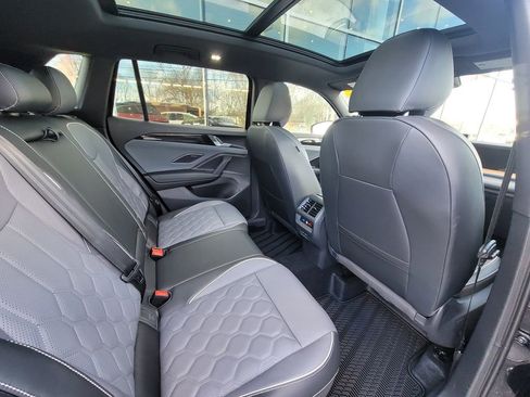 Used 2026 Volkswagen Tiguan SEL R-Line AWD/4WD image 25
