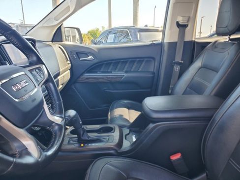 Used 2021 GMC Canyon Denali image 10