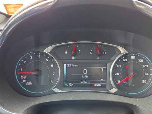 Used 2017 Chevrolet Malibu LT w/ Leather Package image 6