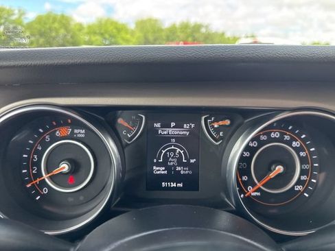 Used 2021 Jeep Wrangler Unlimited Sport AWD/4WD image 12