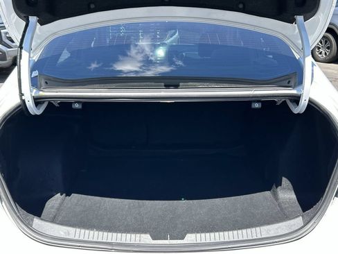 Used 2023 Chevrolet Malibu LT FWD image 26