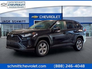 Used 2022 Toyota RAV4 LE AWD/4WD video 1