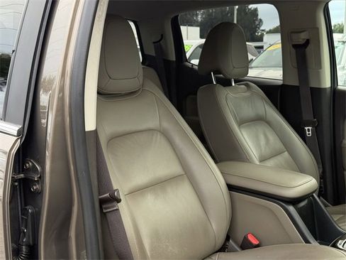 Used 2016 GMC Canyon SLT w/ Trailering Package image 18