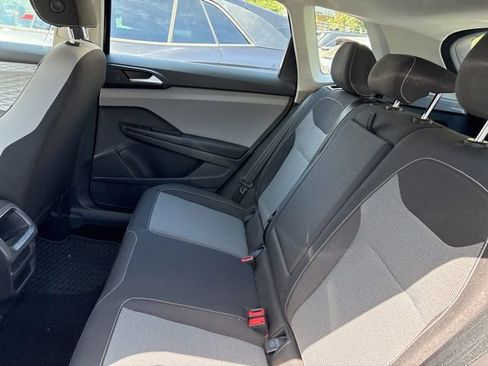 Certified 2023 Volkswagen Taos S FWD image 8