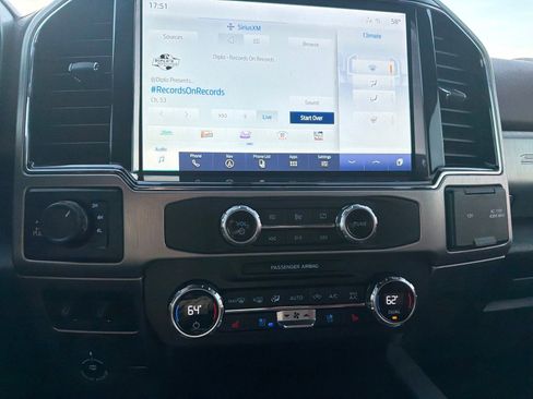 Used 2022 Ford F250 Platinum w/ Tremor Off-Road Package image 21