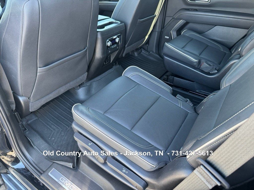 Used 2022 GMC Yukon SLT w/ SLT Luxury Package RWD image 42