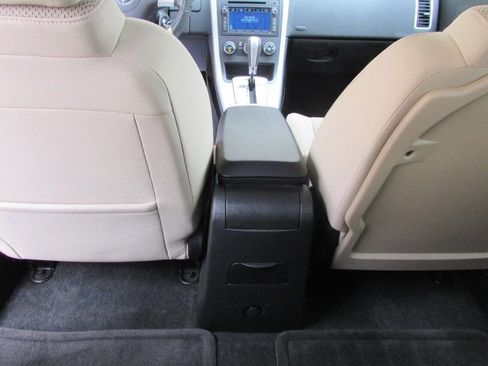 Used 2007 Pontiac Torrent 2WD w/ Preferred Package image 39