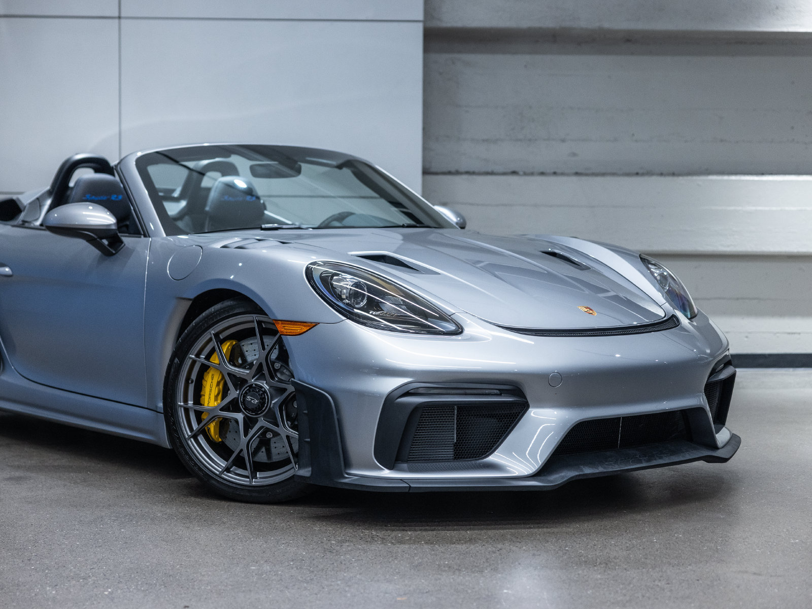 Certified 2025 Porsche 718 Boxster Spyder RS RWD image 12