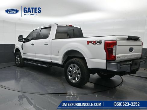 Used 2018 Ford F250 Lariat w/ Lariat Ultimate Package AWD/4WD image 8