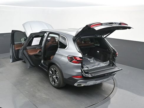 New 2026 BMW X5 sDrive40i image 59