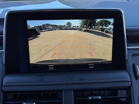 Used 2024 Chevrolet Suburban LT AWD/4WD image 18