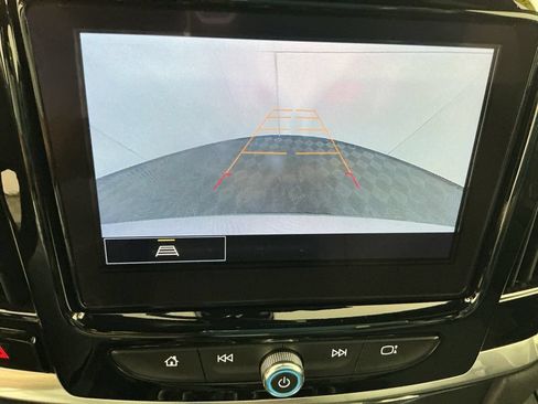 Used 2022 Chevrolet Traverse LT w/ LPO, Floor Liner Package AWD/4WD image 31
