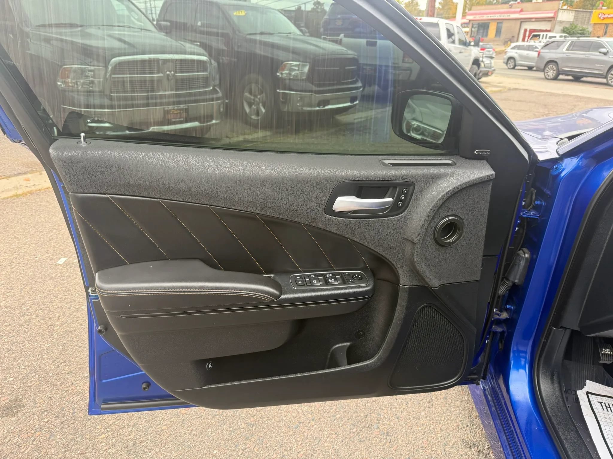 Used 2018 Dodge Charger R/T RWD image 13