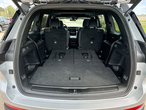 Used 2025 Jeep Grand Cherokee L Altitude image 21