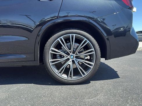 Used 2024 BMW X3 xDrive30i w/ M Sport Package AWD/4WD image 8