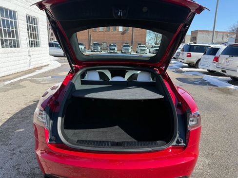 Used 2021 Tesla Model S Plaid image 14
