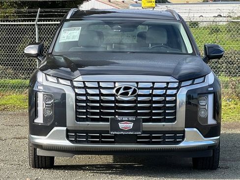 Used 2023 Hyundai Palisade Calligraphy image 12