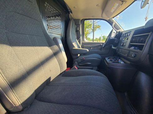 Used 2020 Chevrolet Express 2500 w/ Driver Convenience Package RWD image 6