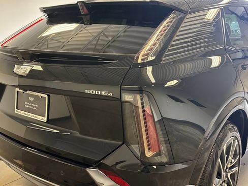 New 2025 Cadillac Optiq Sport 1 image 20