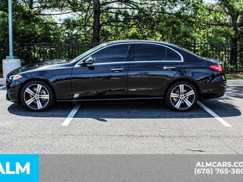 Used 2025 Mercedes-Benz C 300 Sedan image 6